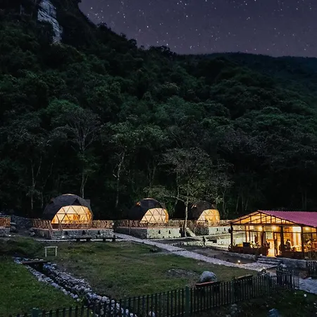 Ecolodge Majestic Sky Domes B&B